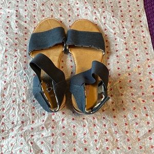 Bobs by Skechers navy sandals with one inch heel. Adjustable straps.